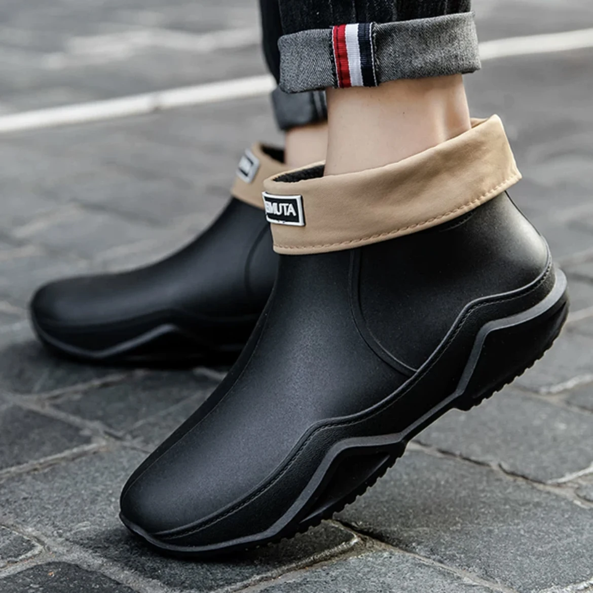 black (warm)
