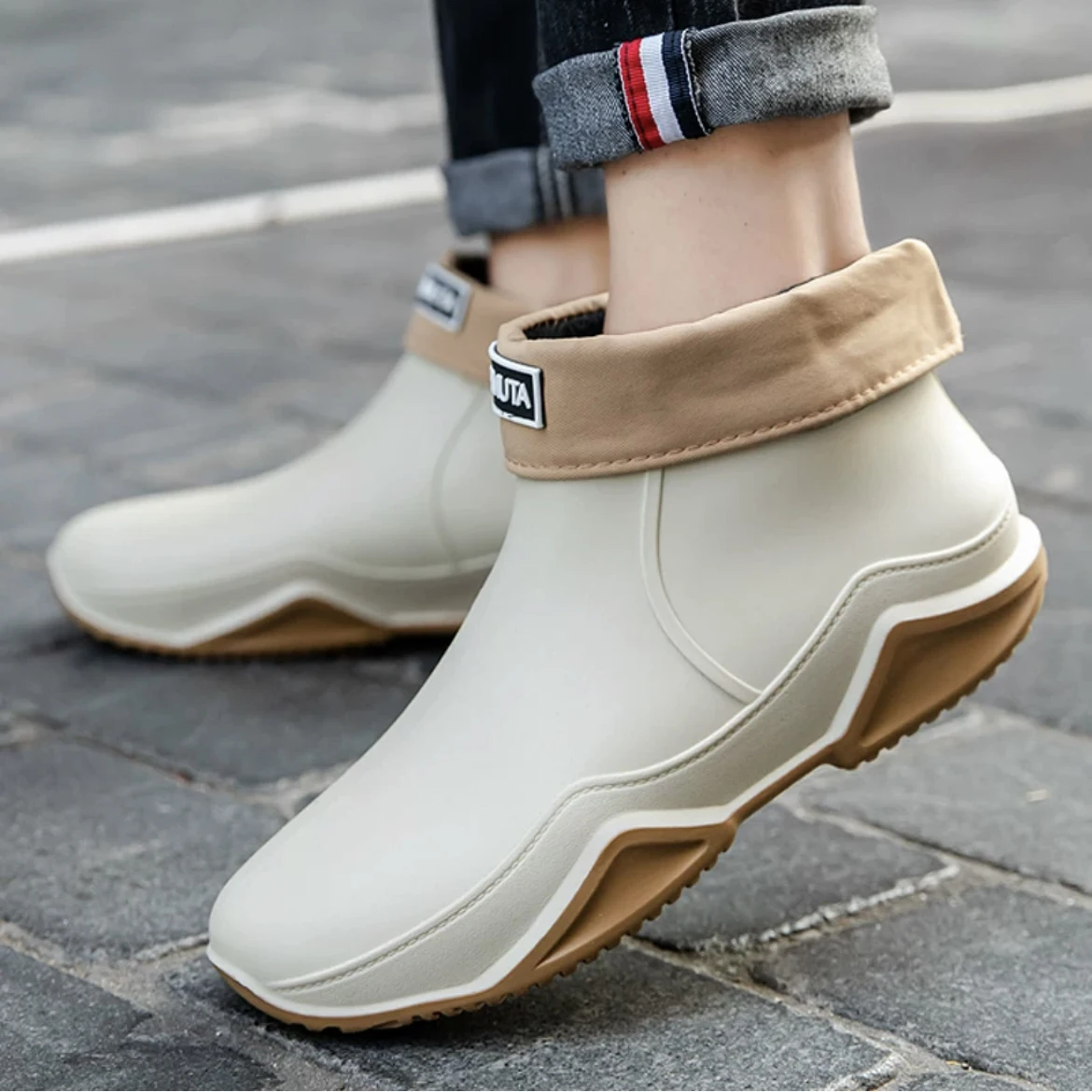 beige (warm)